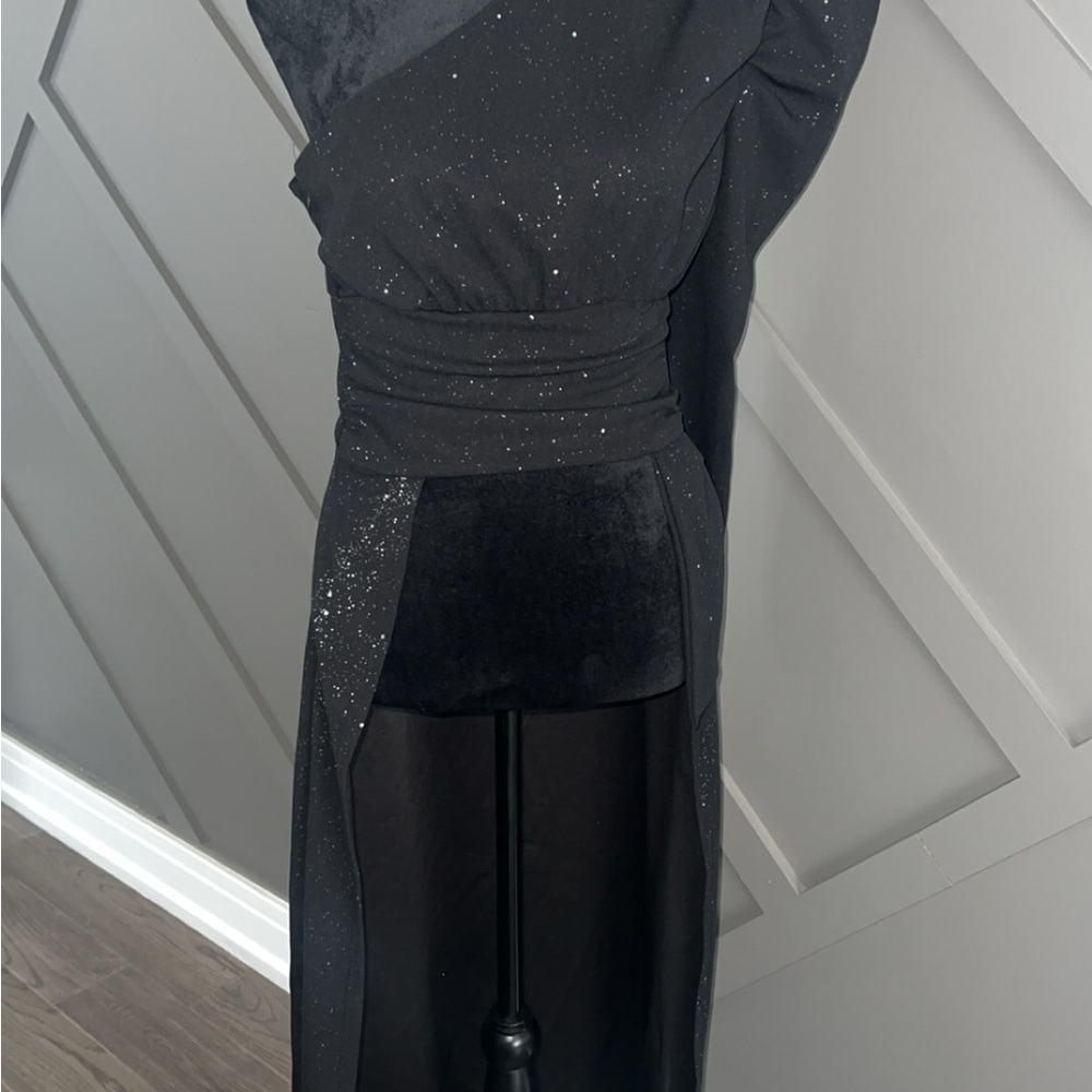 Elegant Black Evening Dress